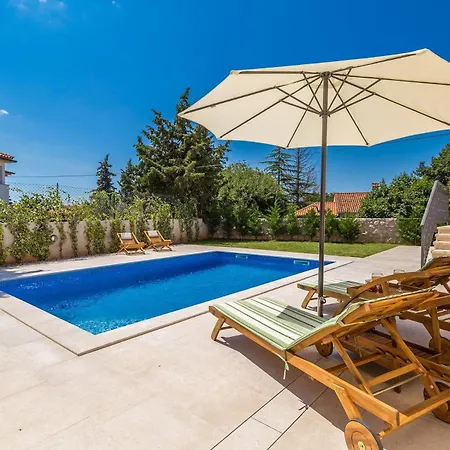 Villa Vita Vila Pinezići